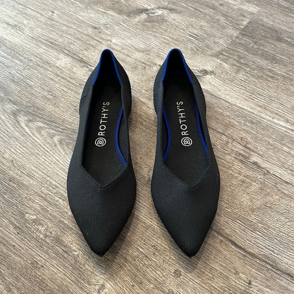 Rothy's Black Pointed Knit Flats with Blue Trim